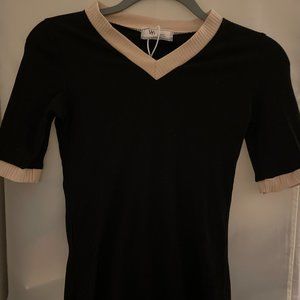 Black V-neck Formal Shirt with Ribbed Collar and Sleeve-ends (Small)